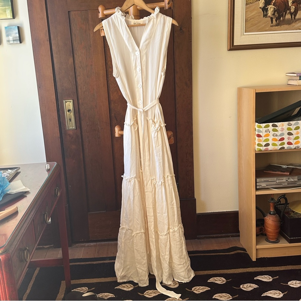 White Sleeveless 100 Silk Button-Down Maxi Dress - Picture 8 of 9
